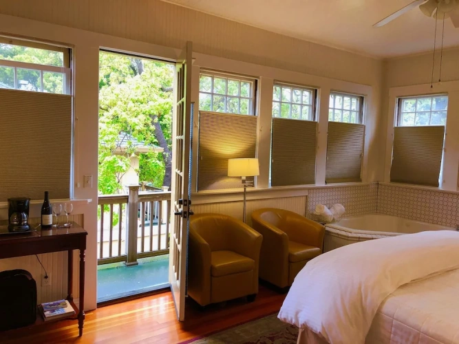Superior Double room with balcony