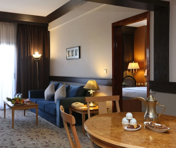 Executive Suite with balcony and with mountain view