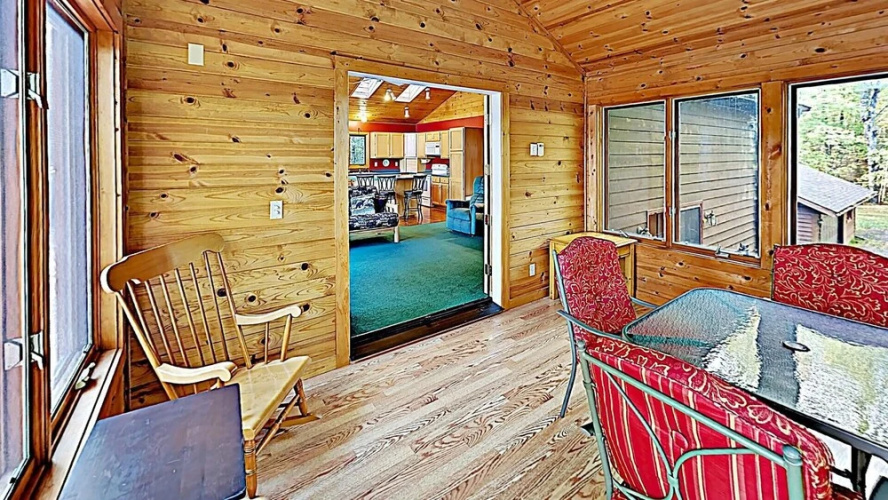 Beaver Bay Lodge
