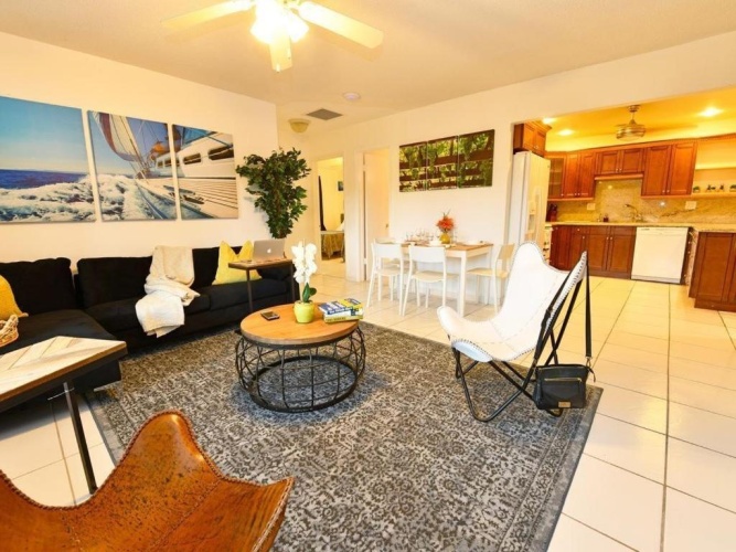 3 Bedrooms Apartment