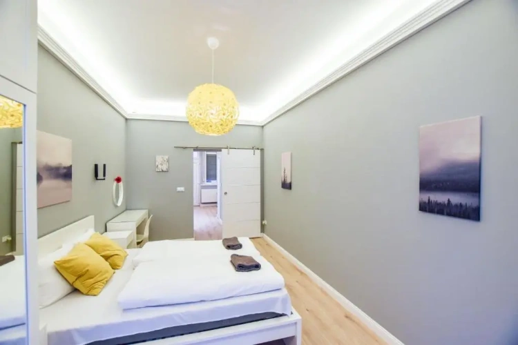 1 Bedroom Apartment