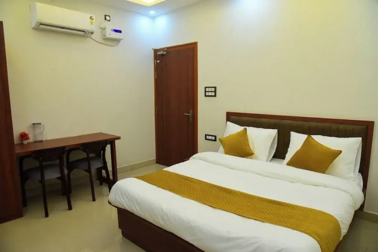 Hotel Raghav Inn