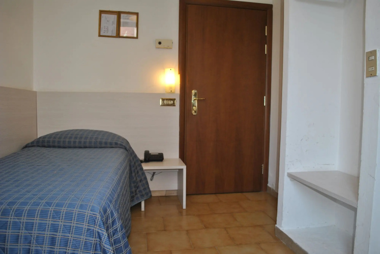 Auto Park Hotel