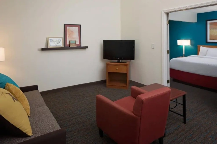 2 Bedrooms Suite