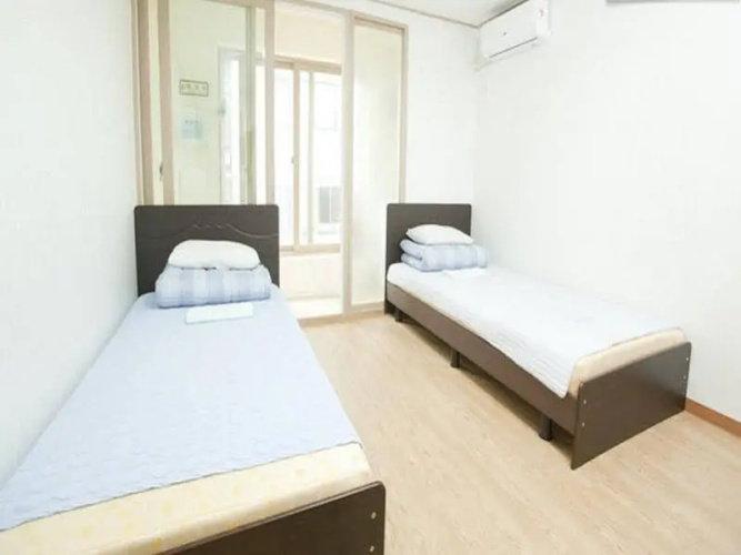 Twin Rabbit Hostel