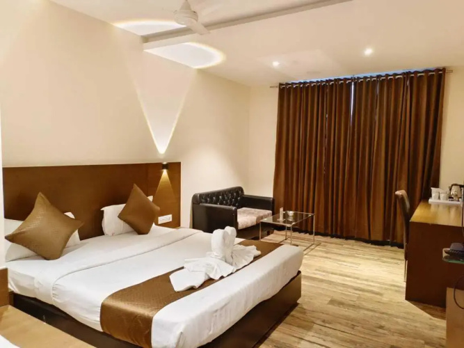Hotel Atharva
