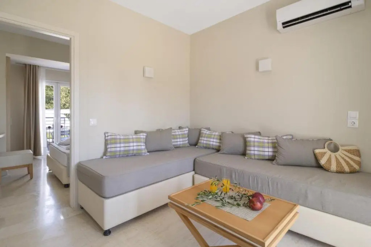 Cosmos Apartment 2