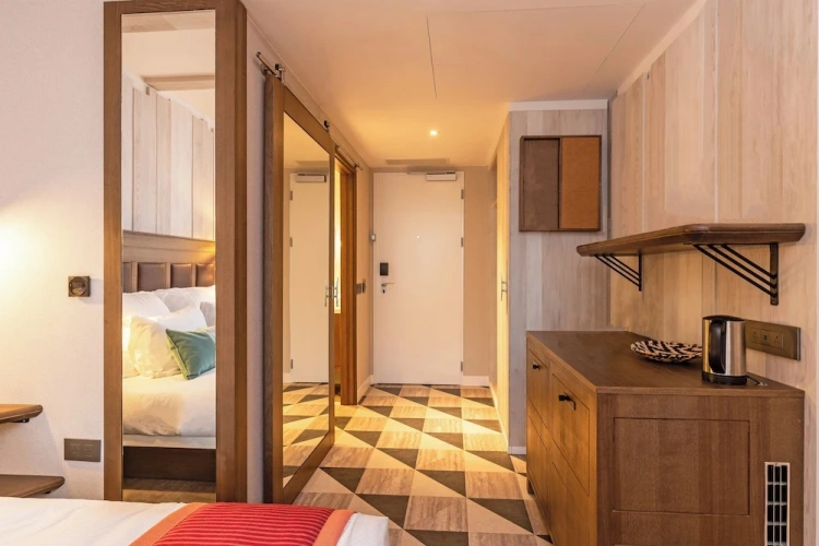 Guest rooms