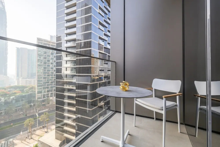 Address Opera 1205 Downtown