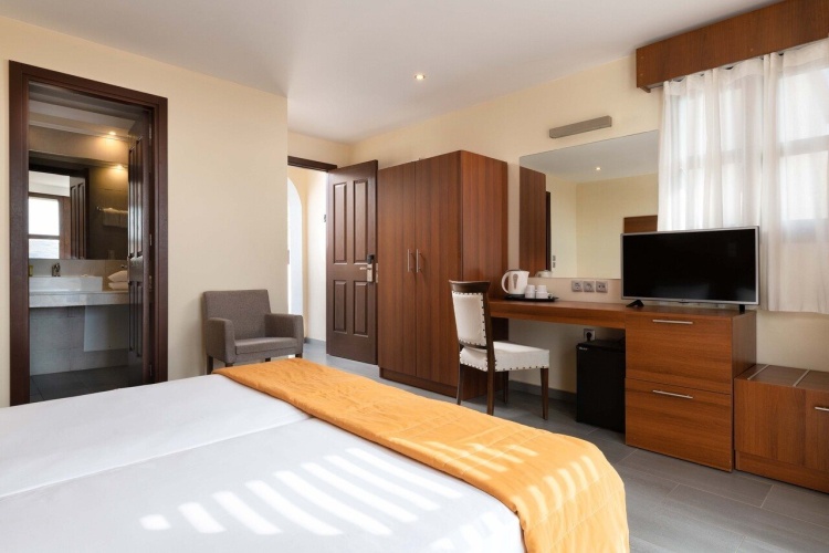 Costa Lindia Beach Resort photo 8