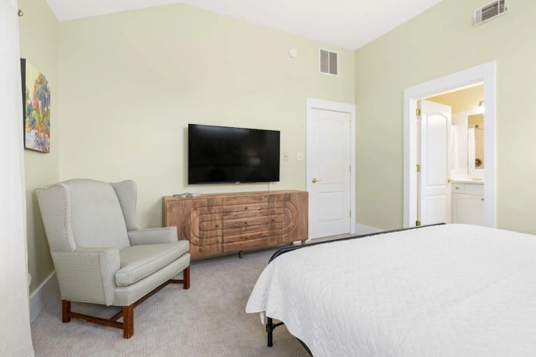 Captain Champs Castaway by Tybee Vacation Rentals