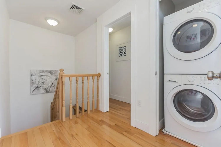 523 S 18th