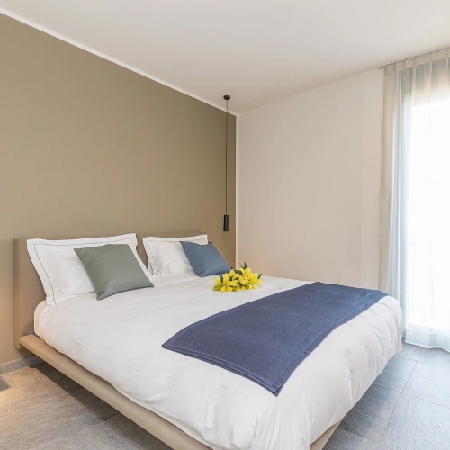 1 Bedroom Business Family Suite