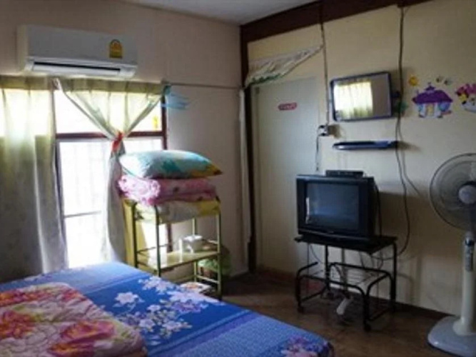 URO Friendship Guesthouse