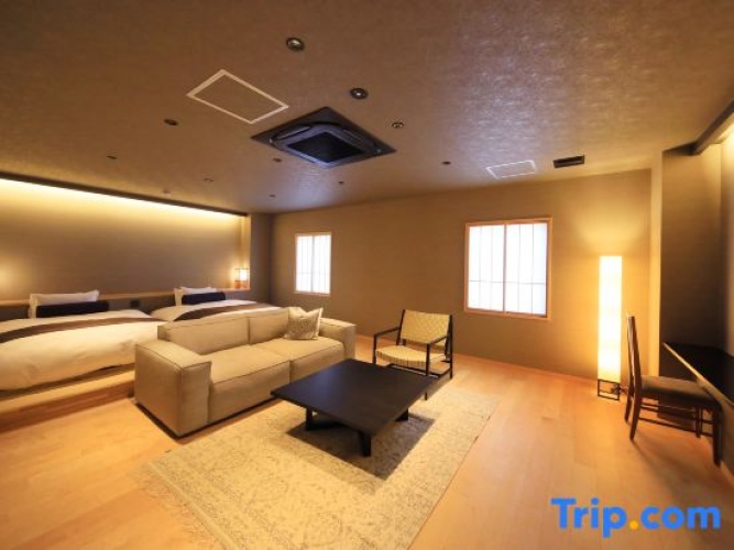 Superior Twin Suite