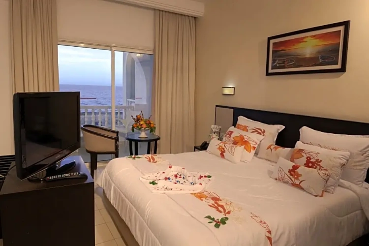 Standard Double Suite