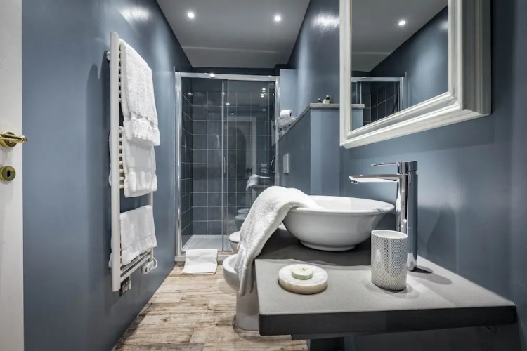 Arno Apartment B by Mmega