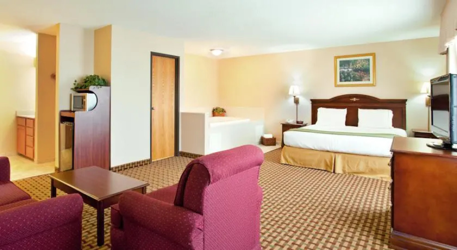 Holiday Inn Express Ottawa