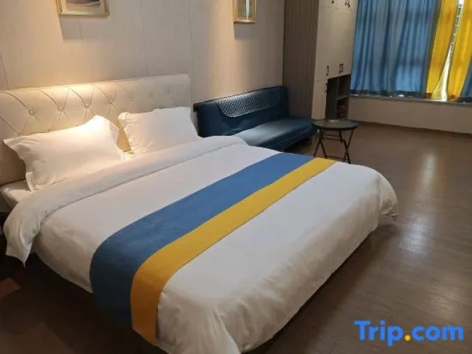 Premier Double room with street view