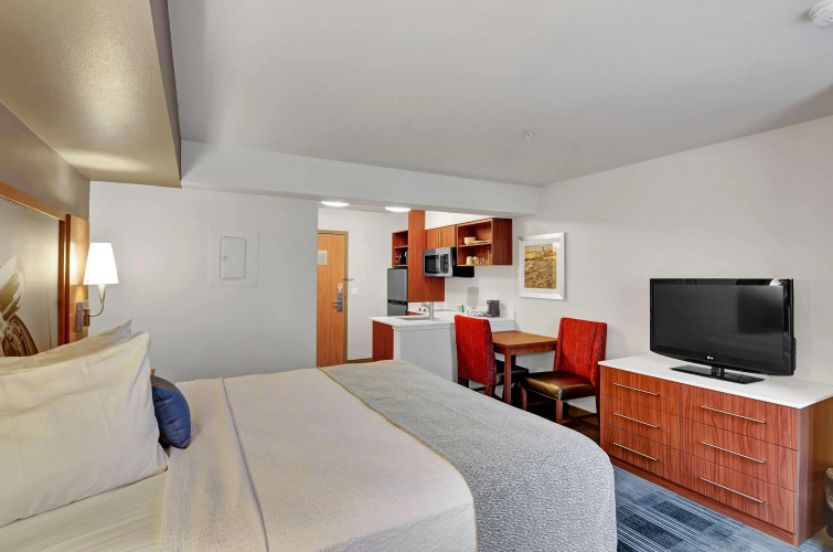 Executive Residency by Best Western Navigator Inn & Suites
