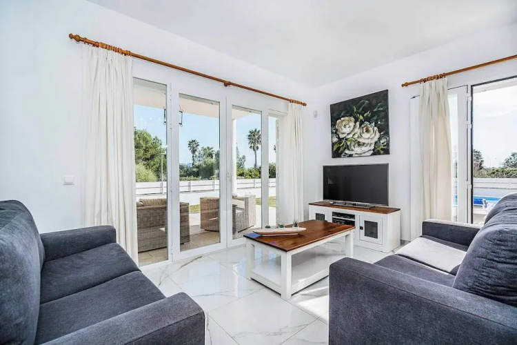 Villa Quiros 2