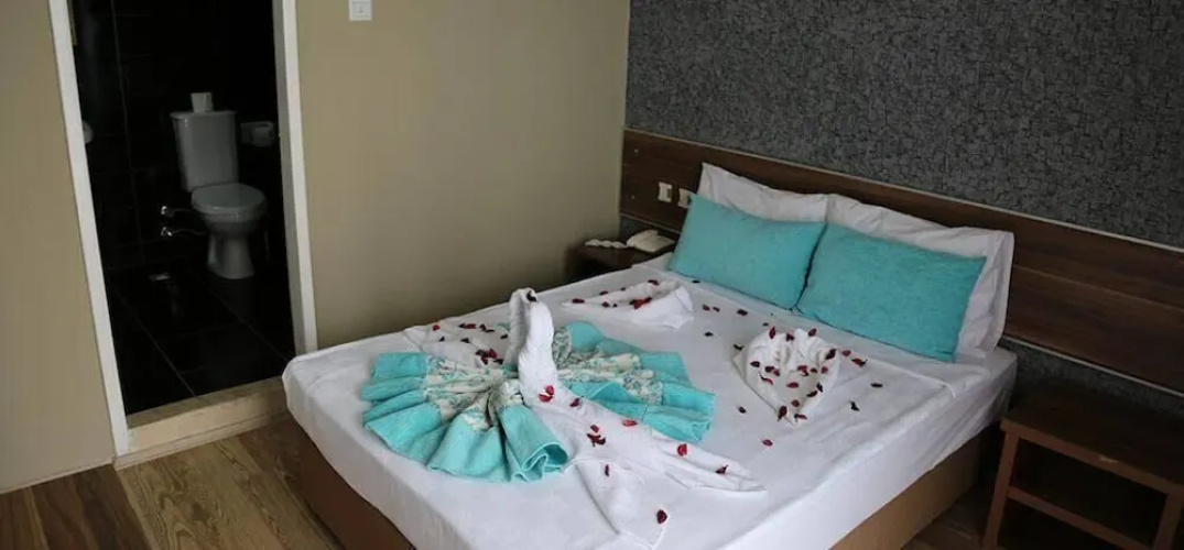 Bella Pino Beach Club Hotel