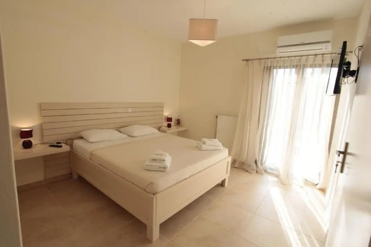 Deluxe Quadruple room