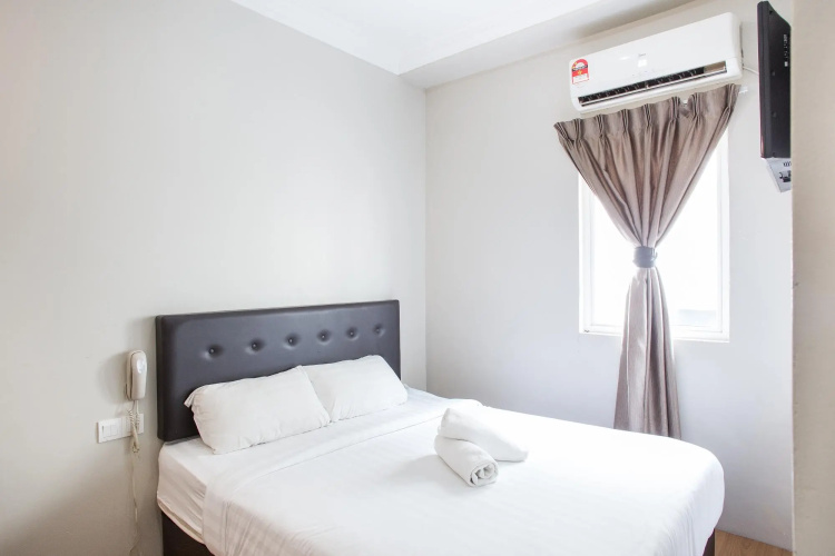 Moment Hotel