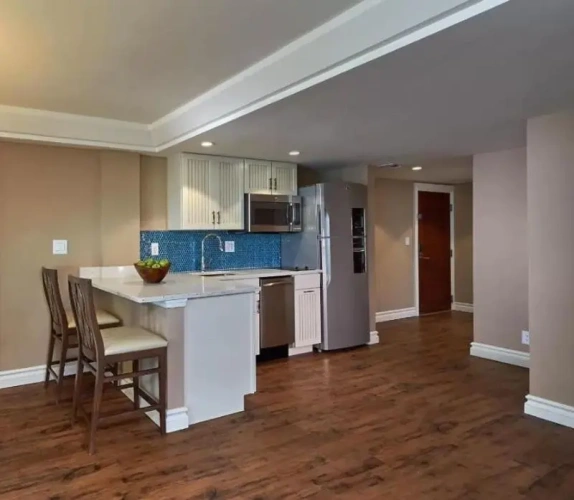 2 Bedrooms Suite with balcony