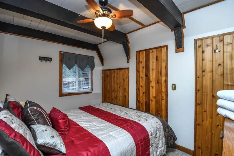 Hideaway by Taylor Made Deep Creek