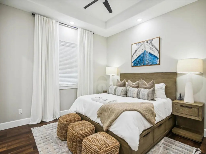 Sandy Cheeks Surfside by Ryson Vacation Rentals