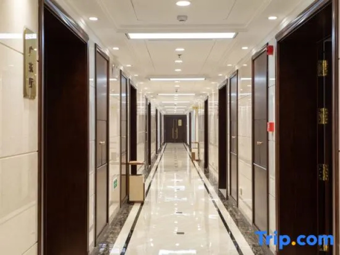 Yuetai Hotel in Ju County