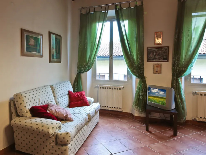 Leone Apartment