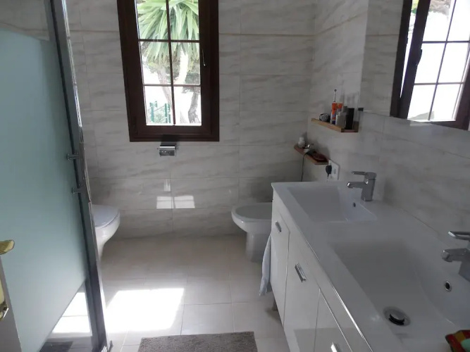 Apartment With Sea View In Puerto Banus