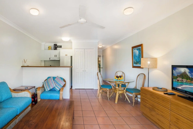 1 Bedroom Apartment beachfront