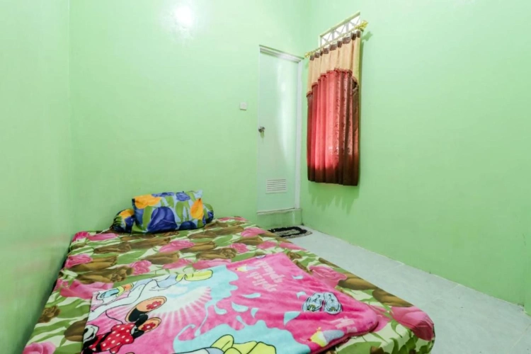 Bed in Dorm
