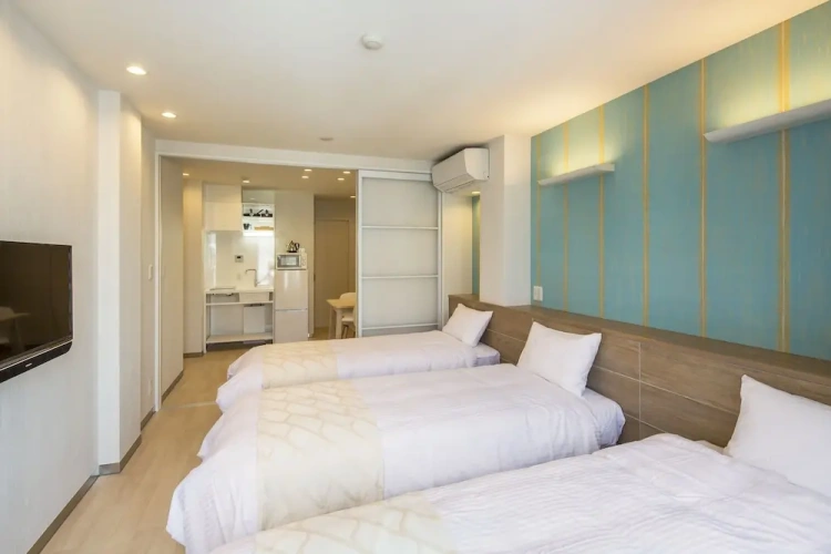 Superior Triple room with balcony