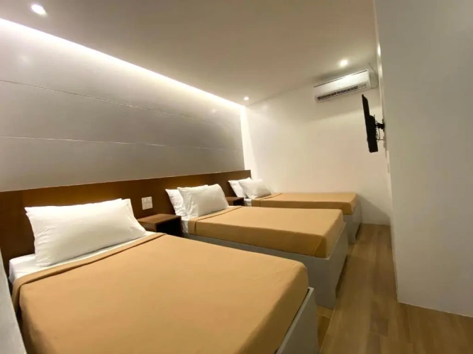 Standard Quadruple room