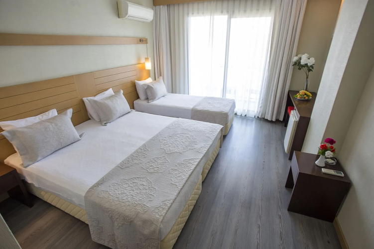 Cilek Marina Hotel