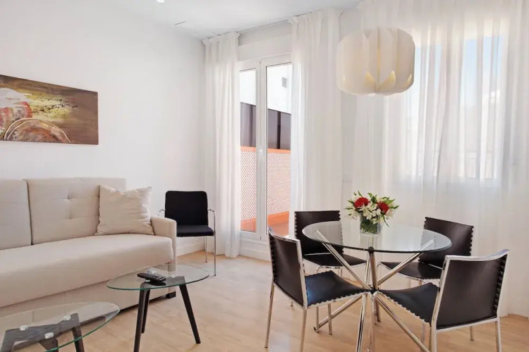 Metropolis Sevilla Apartaments