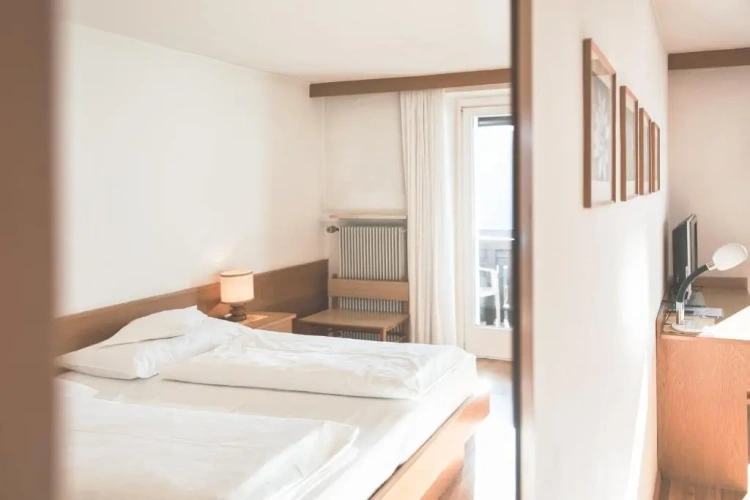 Standard Quadruple room with mountain view