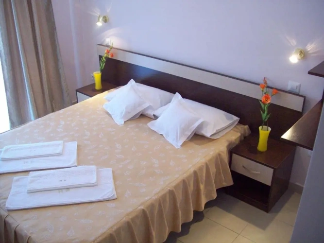 2 Bedrooms Suite with balcony