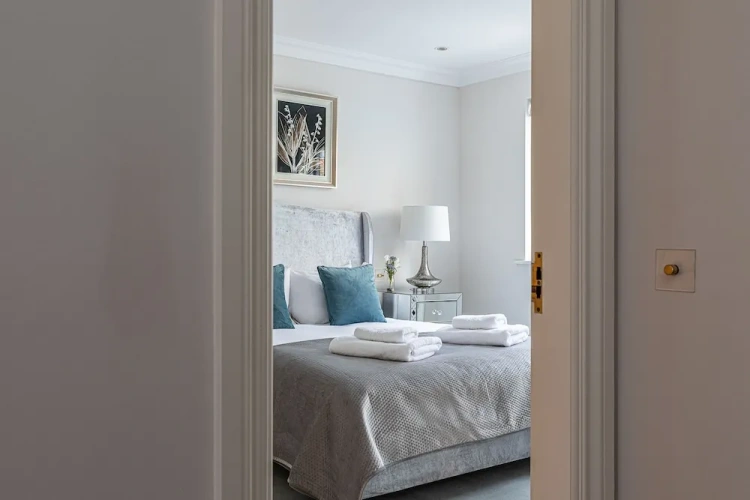6 Bedrooms Cottage