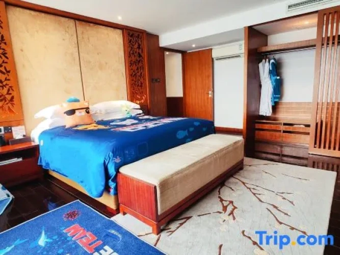 Family Duplex Suite with lake view
