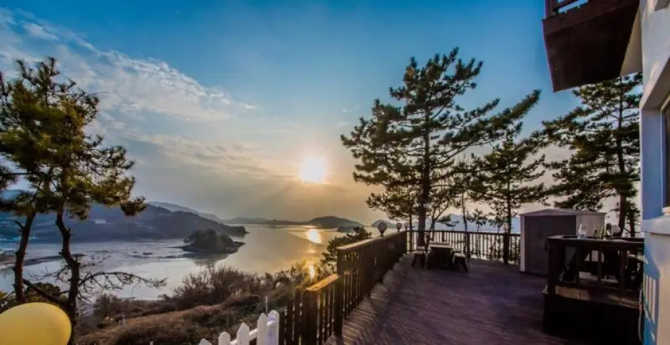 Yeosu Art Pension