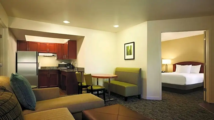 1 Bedroom Accessible Double Suite