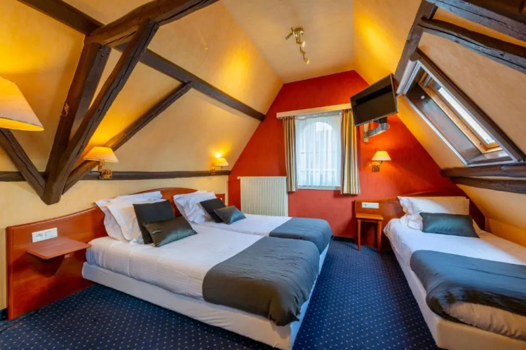 The Black Swan Hotel