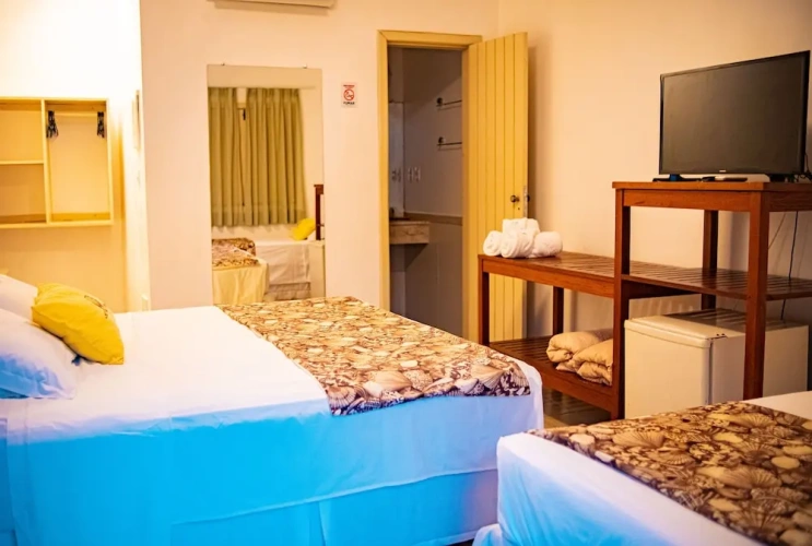 Standard Triple Suite