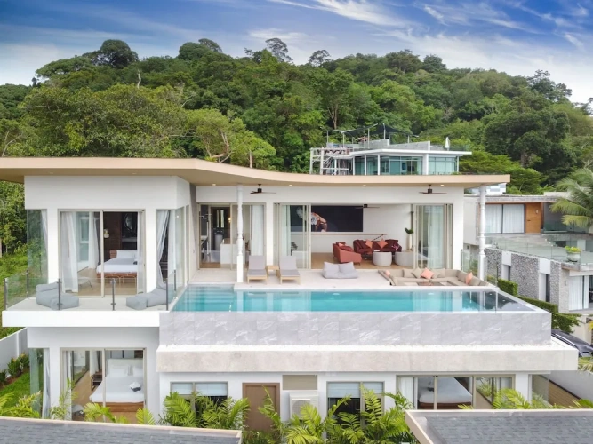 4 Bedrooms Pool Villa
