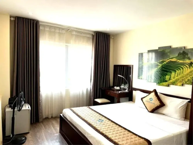 Deluxe Double room with city view